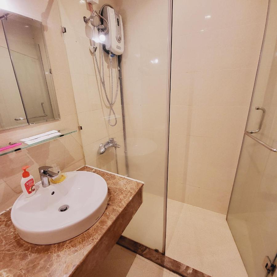 Austin Sky Center - Near International Airport *